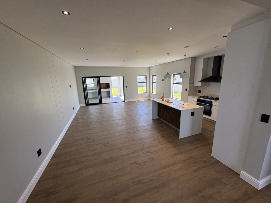 4 Bedroom Property for Sale in Sandown Western Cape